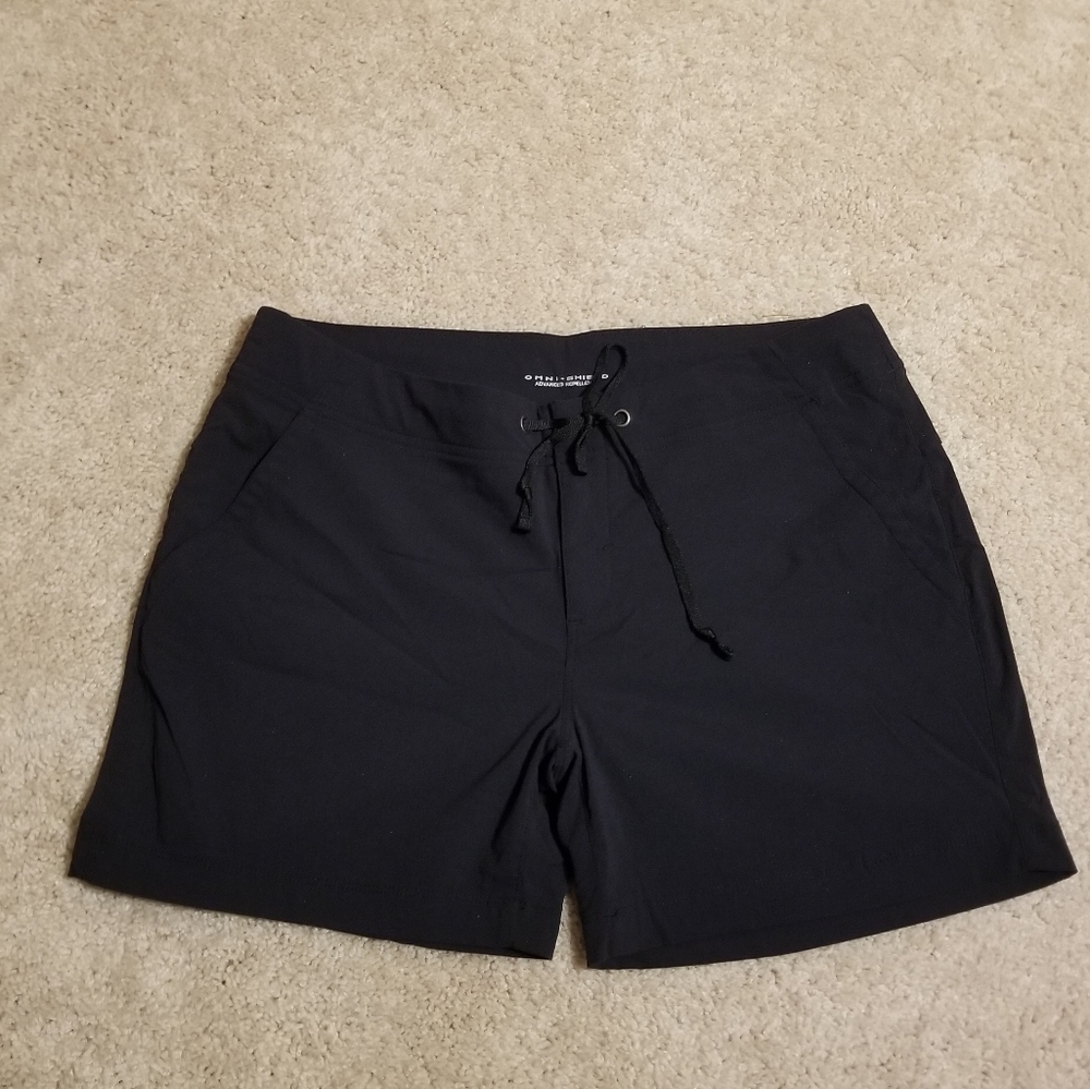 Columbia Omni Shield Advance Repellency Shorts